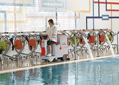 Comac lance son autolaveuse compacte autoportée Innova 55